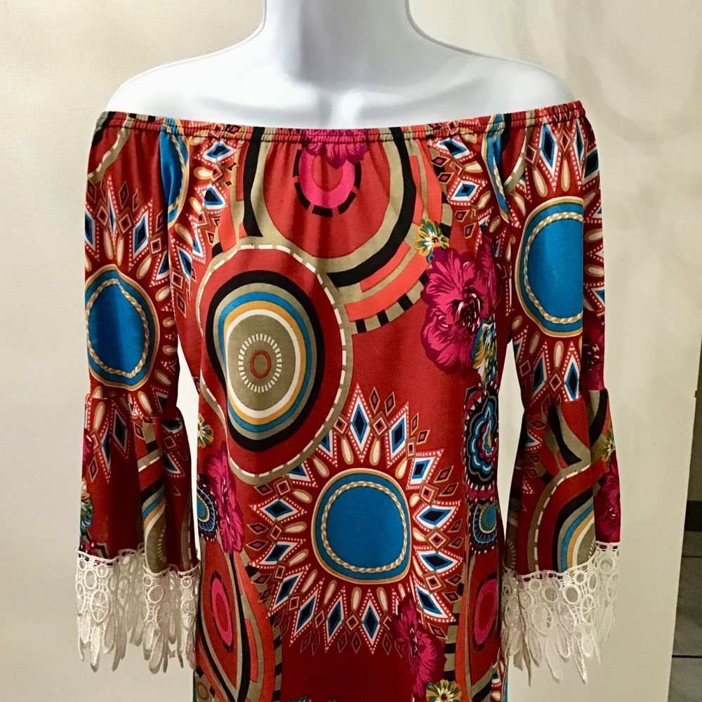 Win Win Tunic Crochet Accents women’s Size S-M - Picture 2 of 5